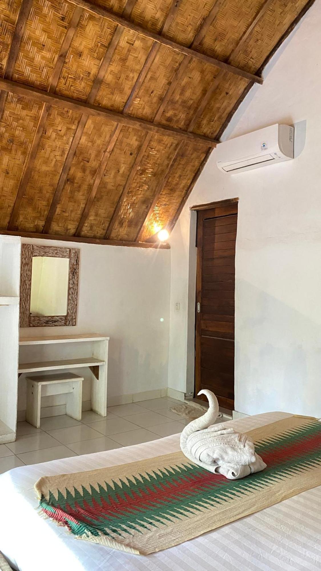 Gelih Bungalow Nusa Penida Batununggul ภายนอก รูปภาพ